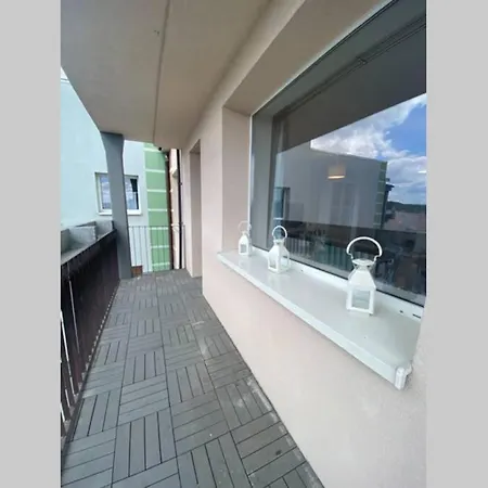 Mountain View 2-double Bedroom Apartment *